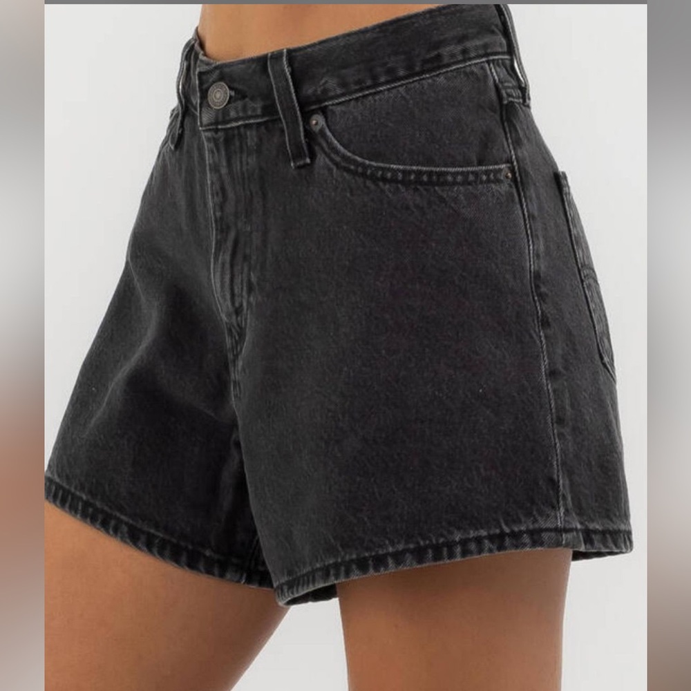 Levi’s Silvertab Mom Shorts